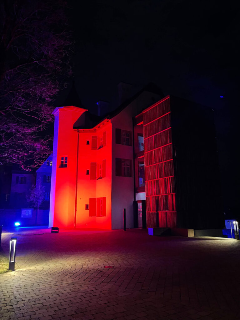 Lucas Distler, Lichtinstallation, Weißes Schloss Heroldsberg, 2022