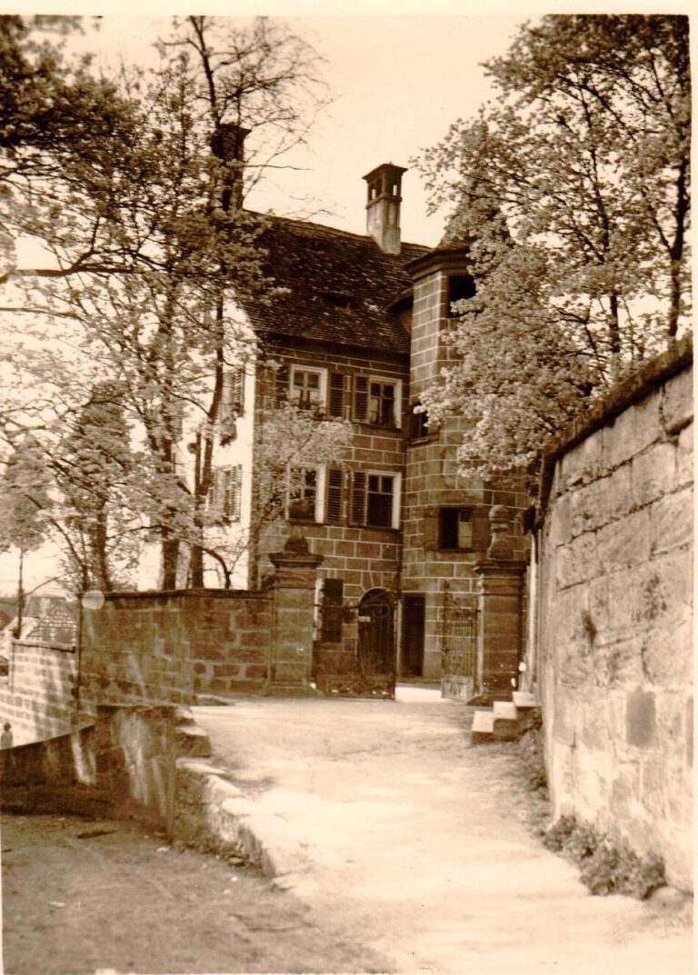 Weißes Schloss, 1938